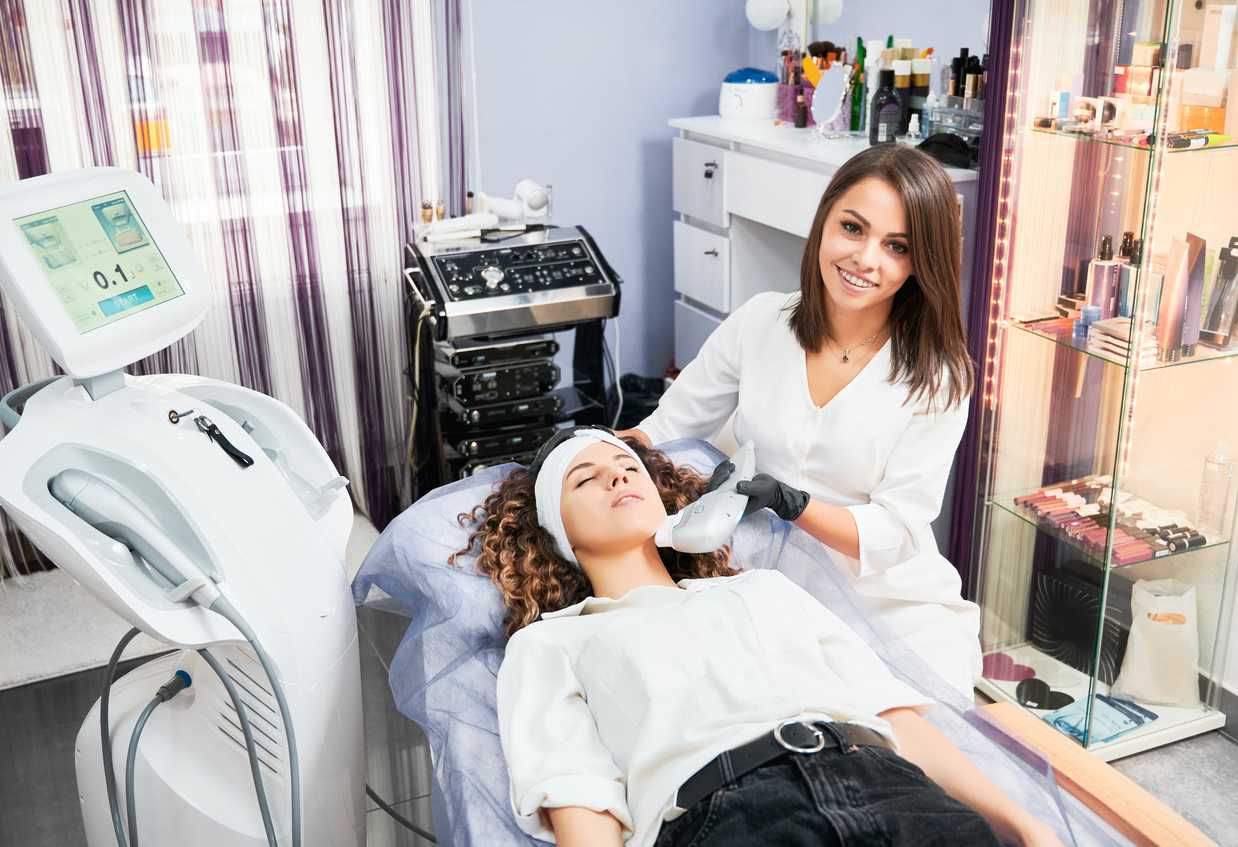 RF skin tightening treatment RF skin tightening treatment